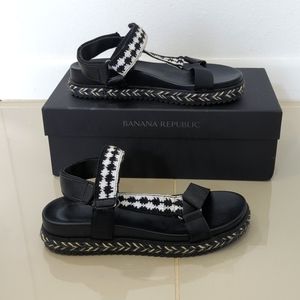 BR sports sandals sz 6